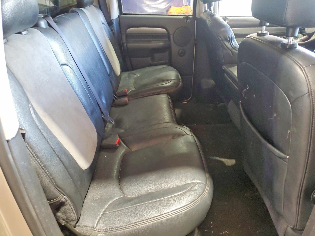 2005 Dodge Ram 1500 st