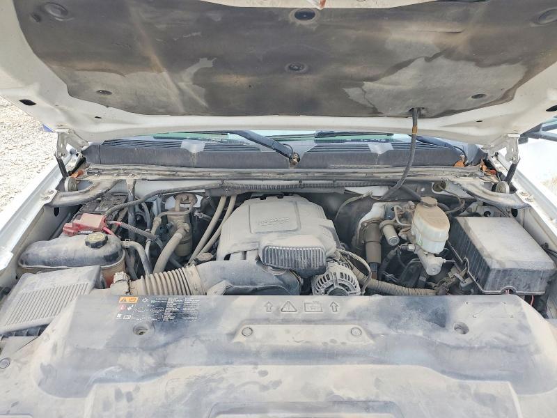 2014 Chev Rolet Silverado Flatbed Truck