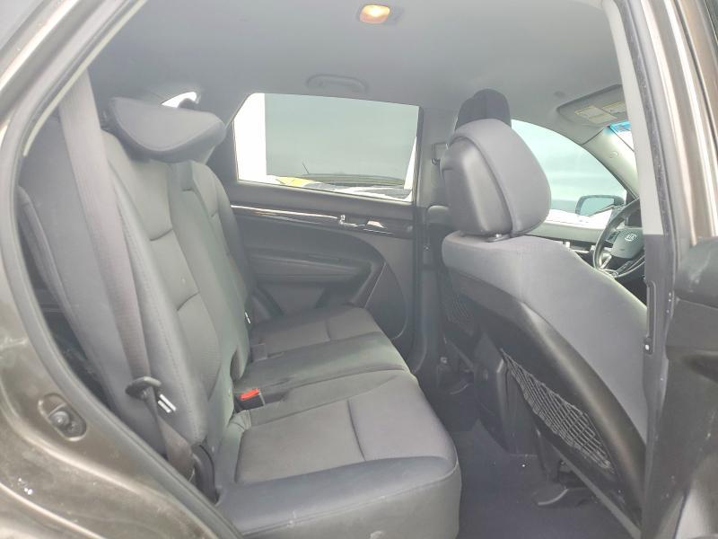 2013 KIA Sorento lx