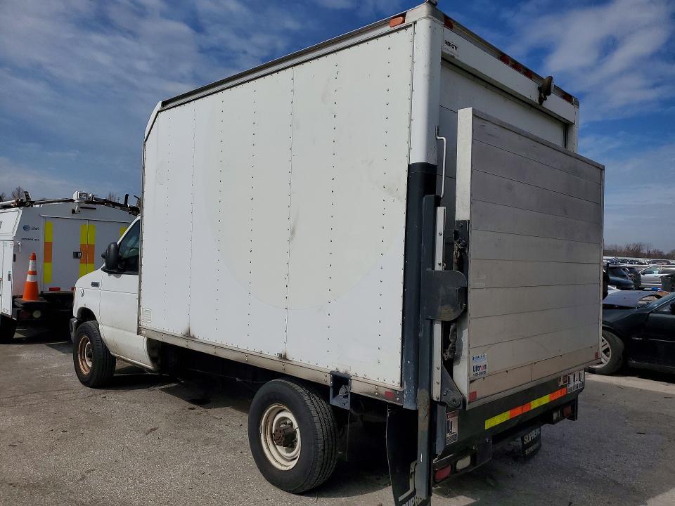 2008 Ford Econoline E350 Super Duty Cutaway Van