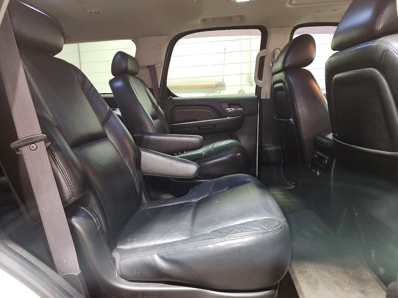 2010 Cadillac Escalade Premium