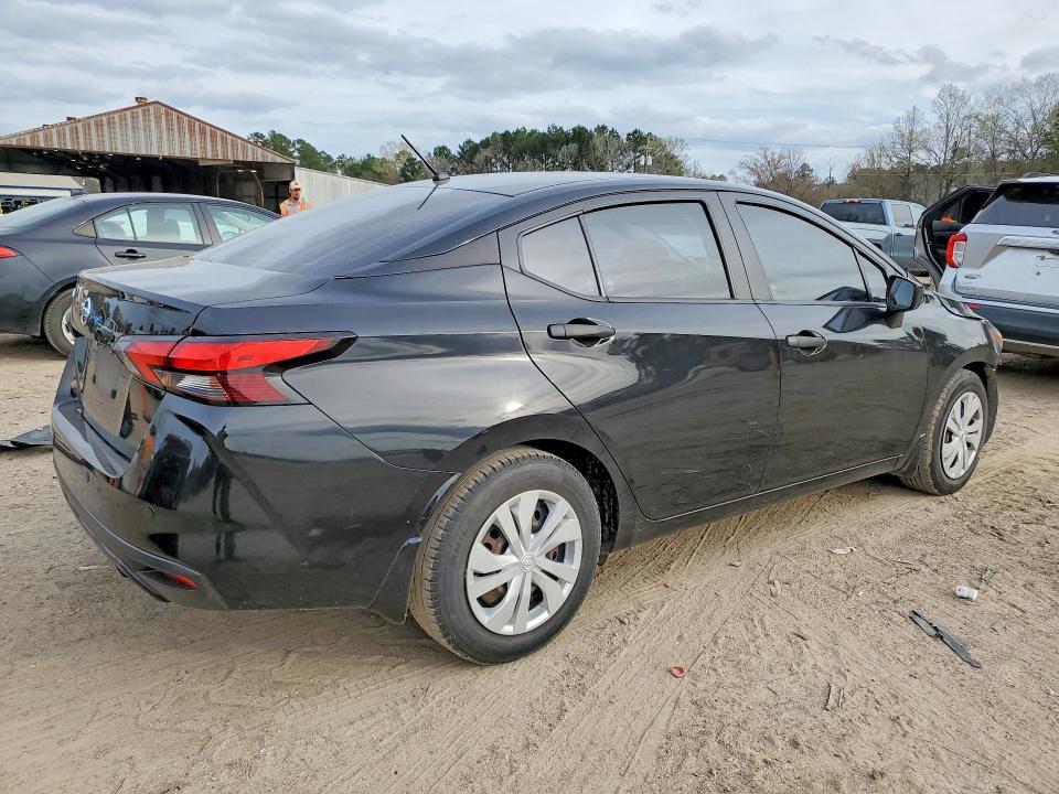 2020 Nissan Versa s