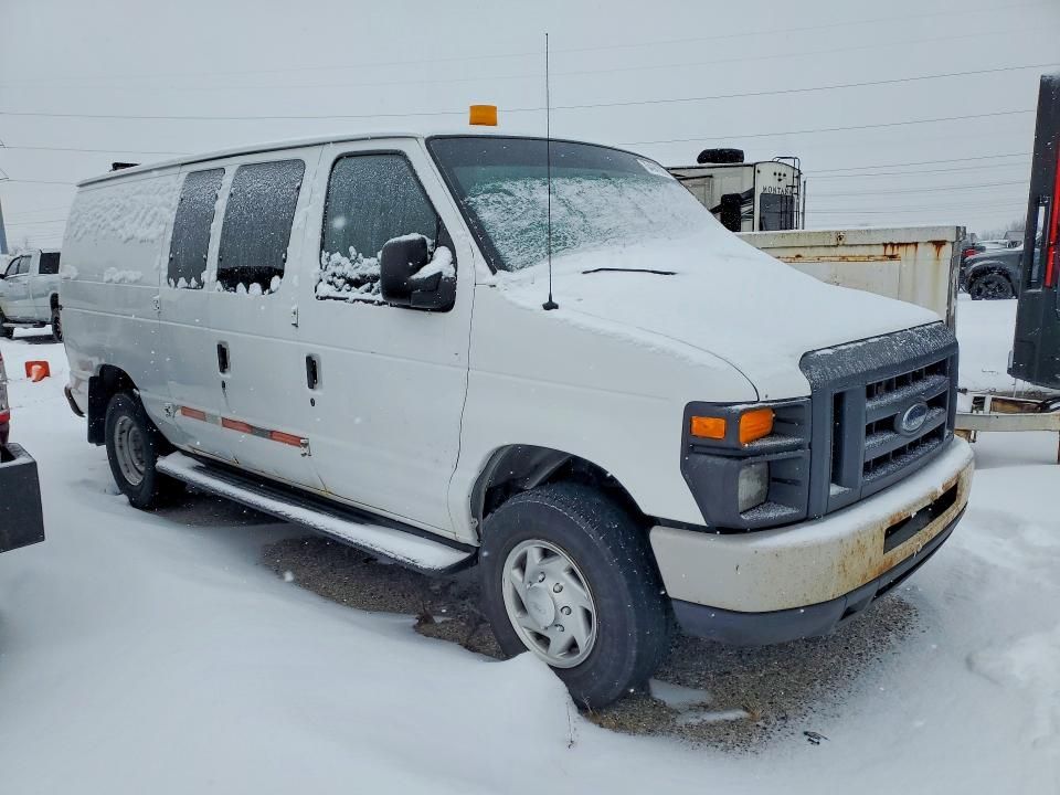 2013 Ford Econoline E250 van