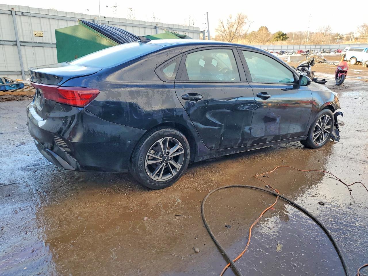 2024 KIA Forte lx