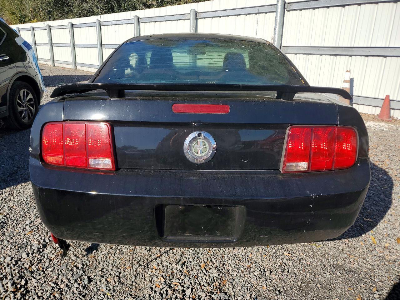 2006 Ford Mustang