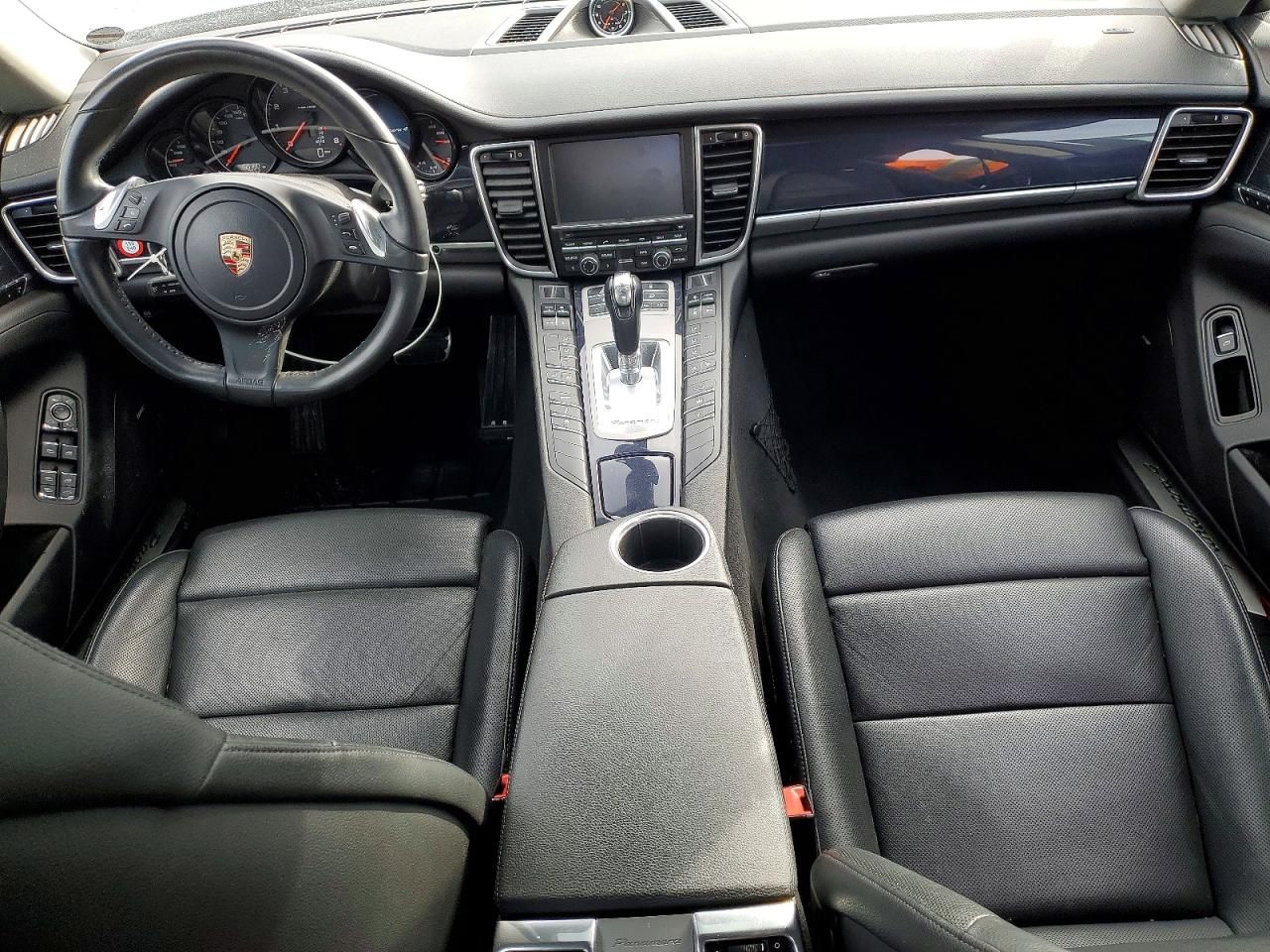 2013 Porsche Panamera 2