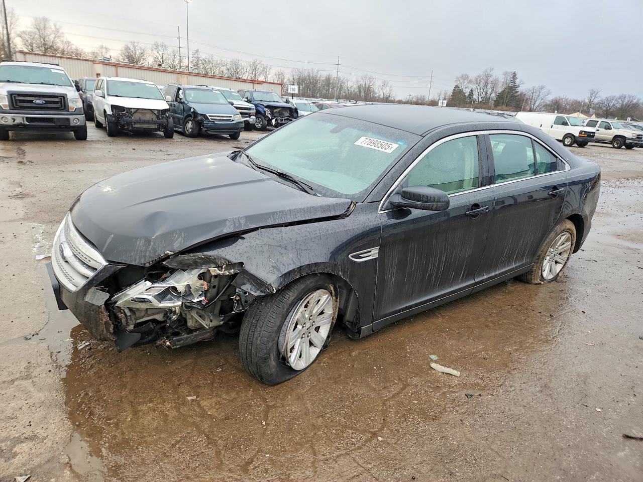 2010 Ford Taurus se