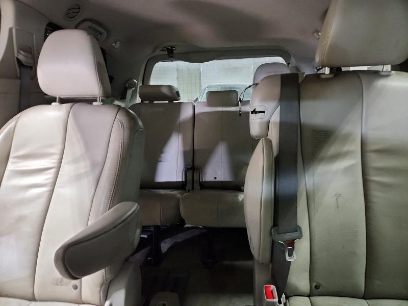 2012 Toyota Sienna xle