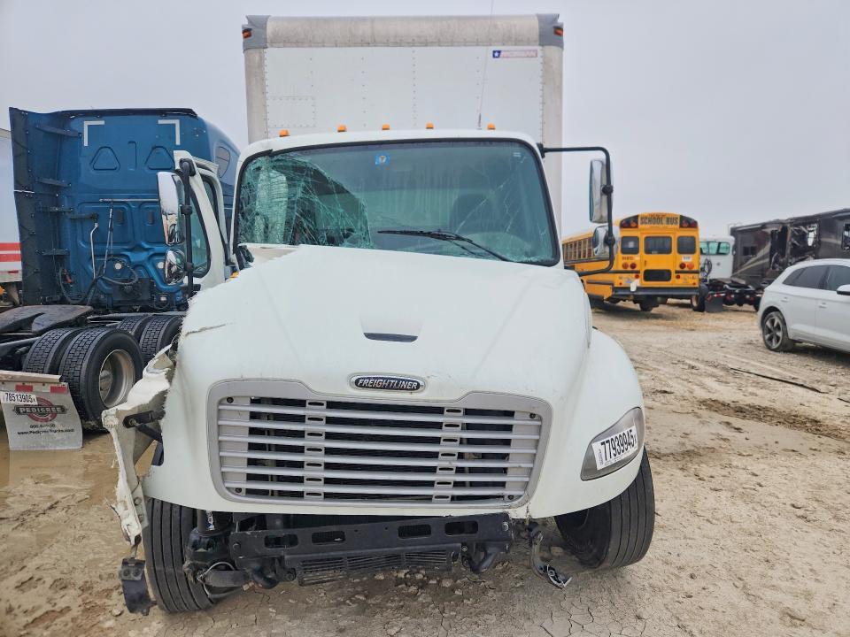 2019 Freigliner 2019 Freightliner Business Class M2 BOX Truck