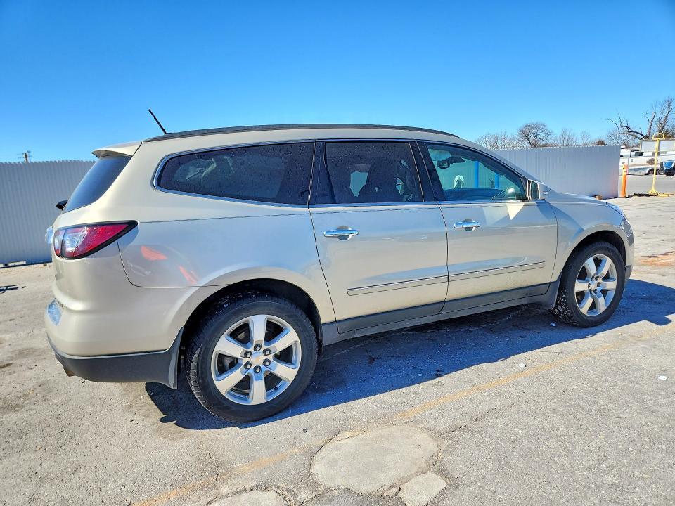 2016 Chev Traverse ltz