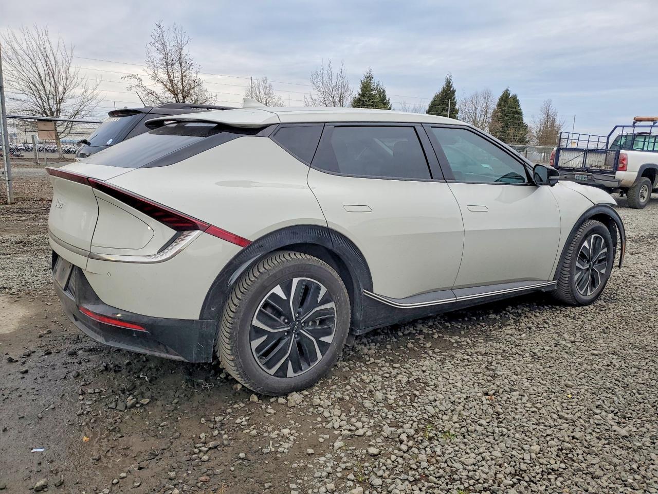 2022 KIA EV6 Light