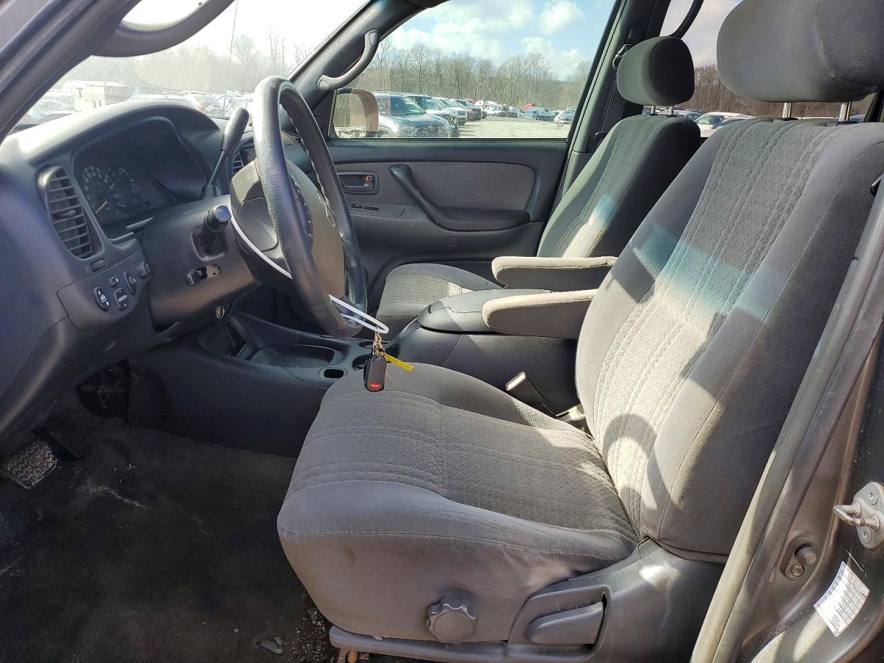 2004 Toyota Tundra SR5