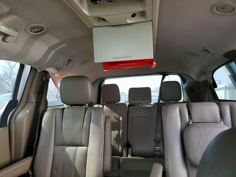 2012 Chrysler Town & Country Touring