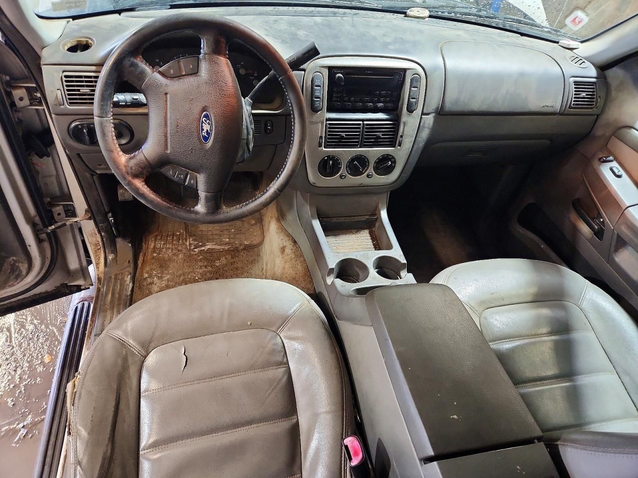 2004 Ford Explorer xlt