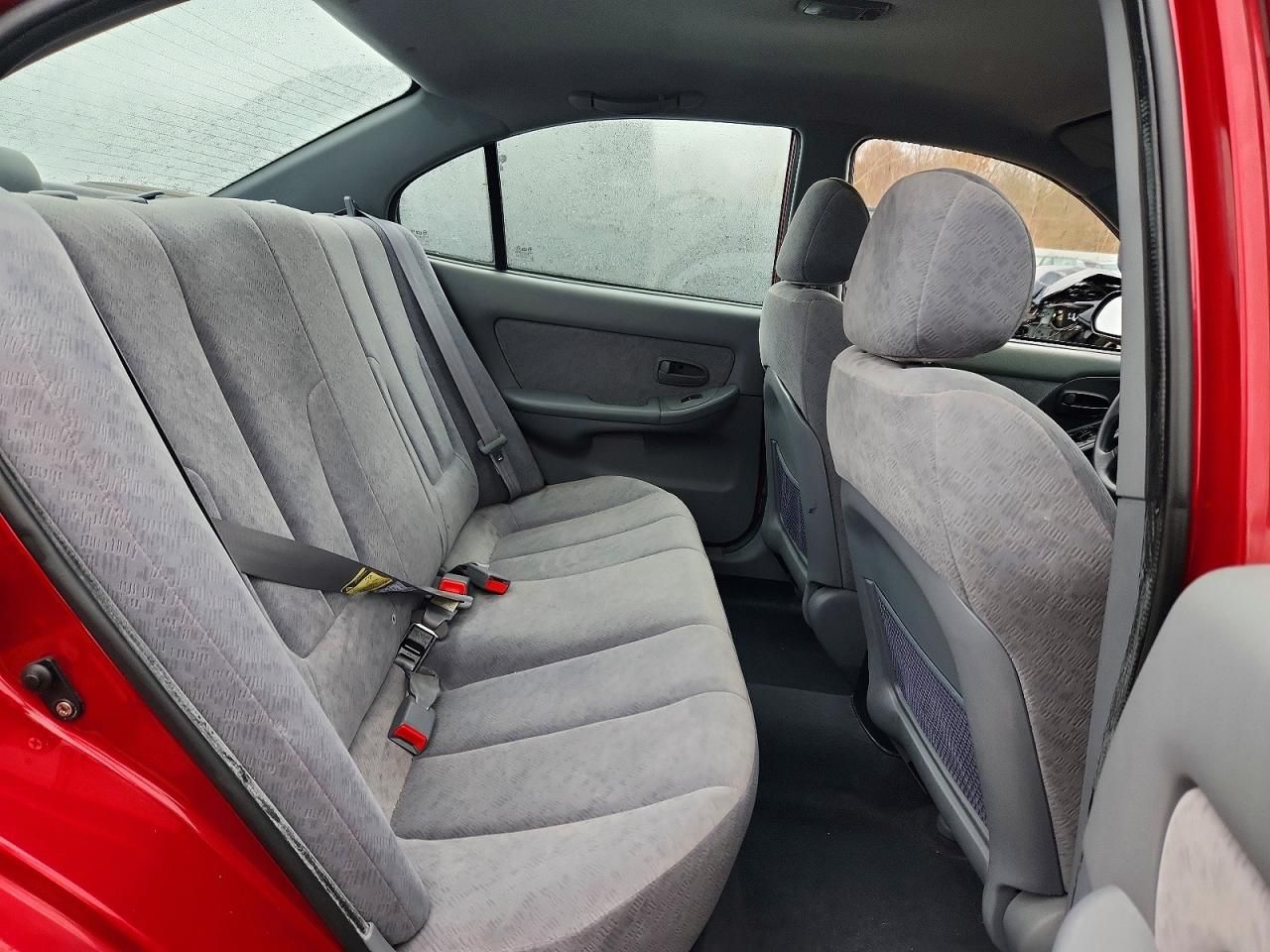 2004 Hyundai Elantra gls