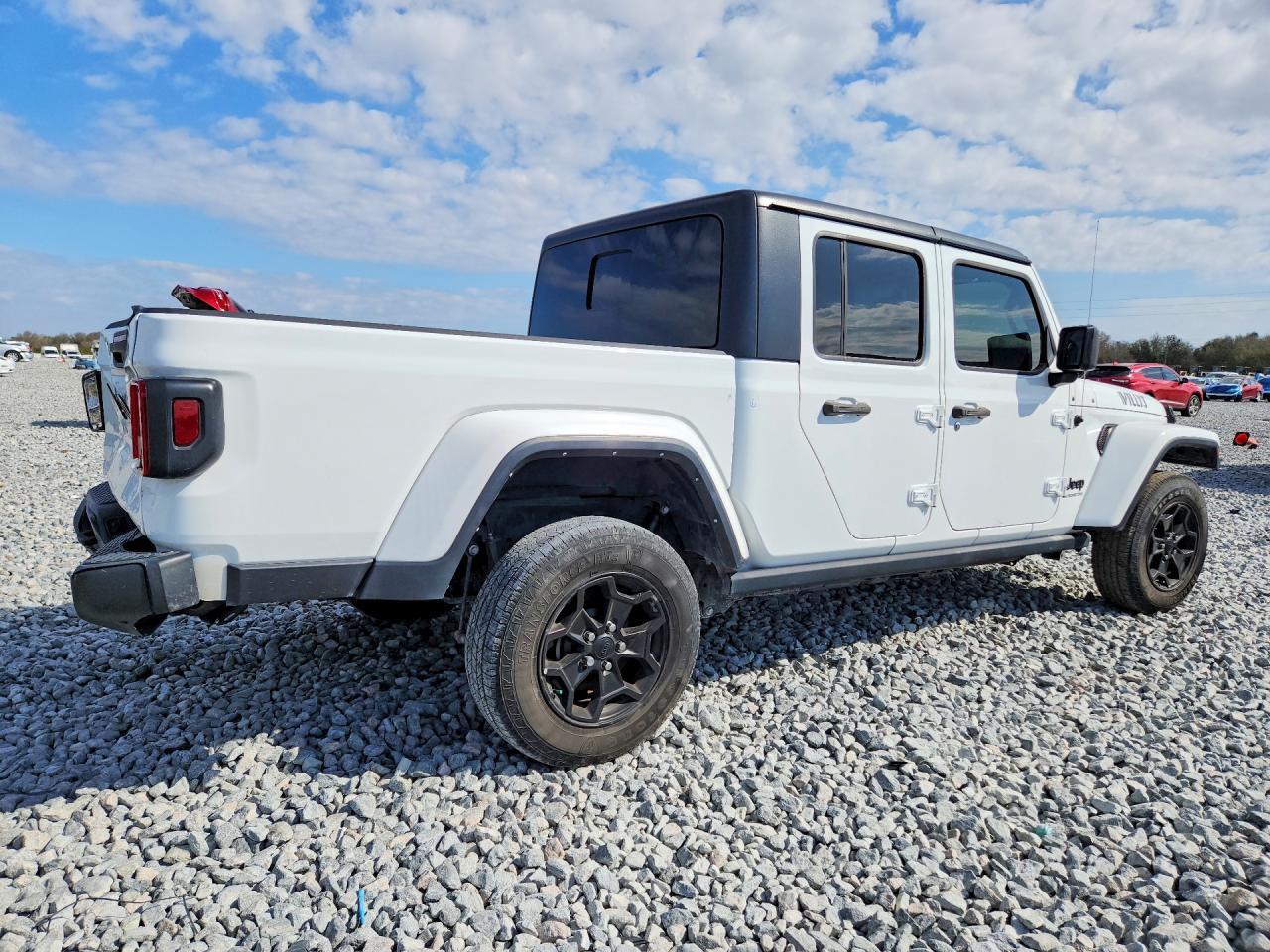 2022 Jeep Gladiator Sport
