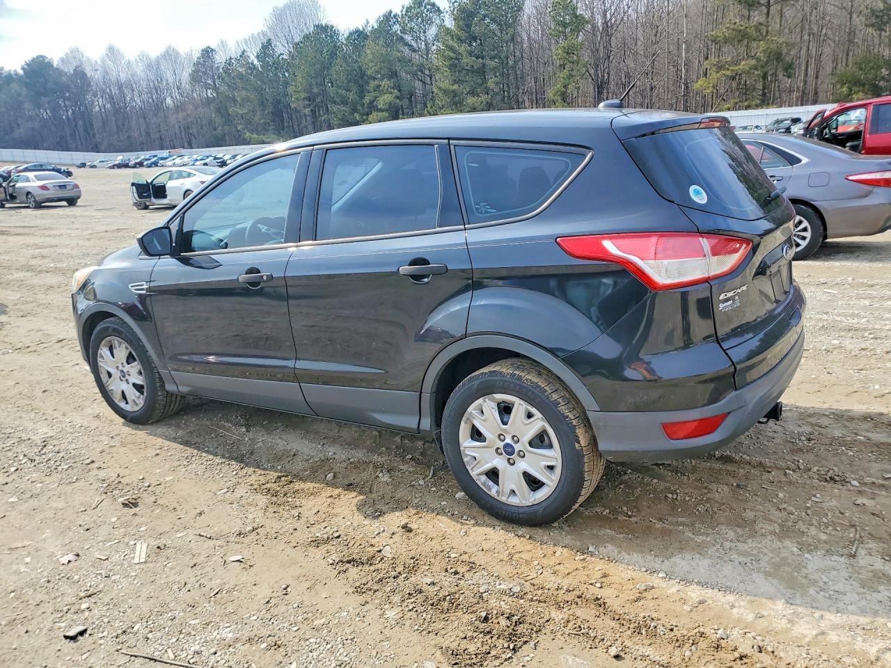 2015 Ford Escape s