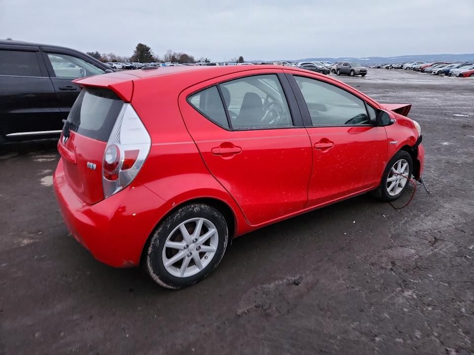 2014 Toyota Prius c