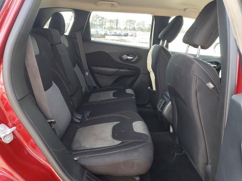 2015 Jeep Cherokee Sport