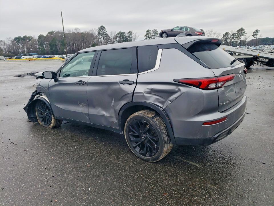 2022 Mitsubishi Outlander se