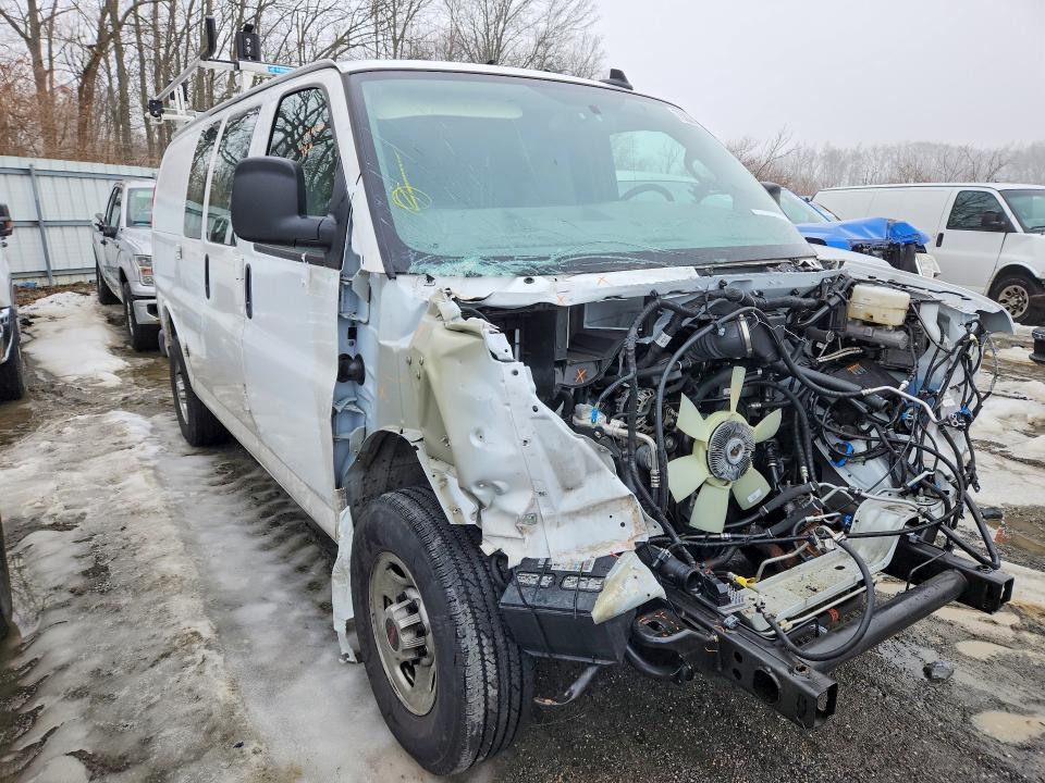 2025 GMC Savana G3500