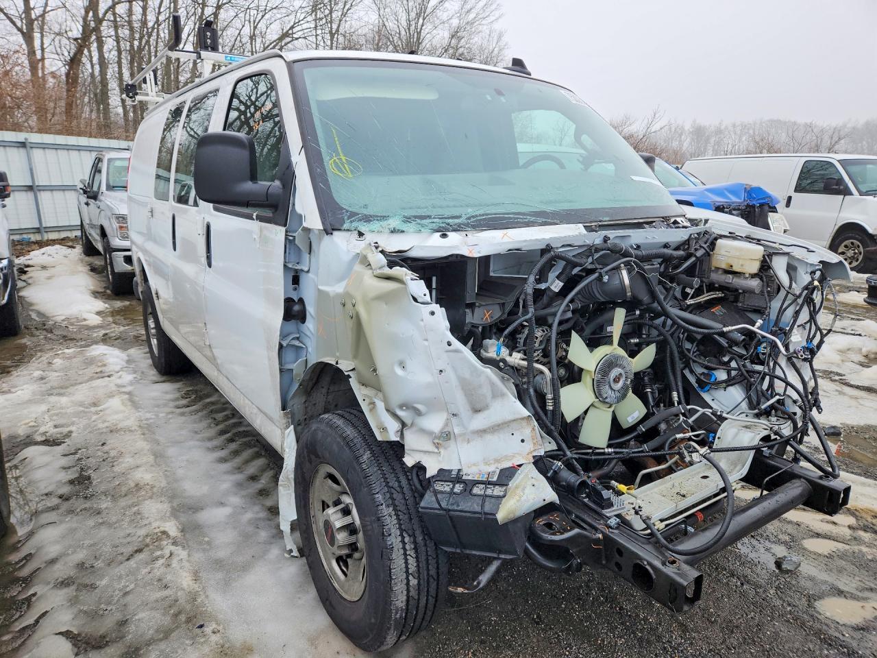 2025 GMC Savana G3500