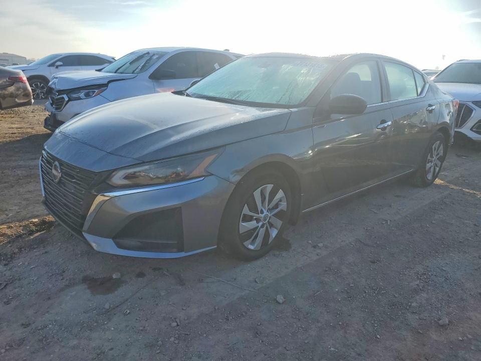 2024 Nissan Altima s