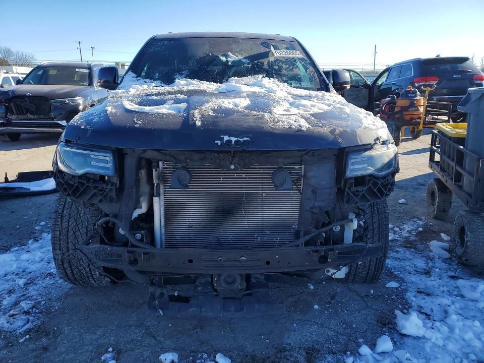 2016 Jeep Grand Cherokee Srt-8