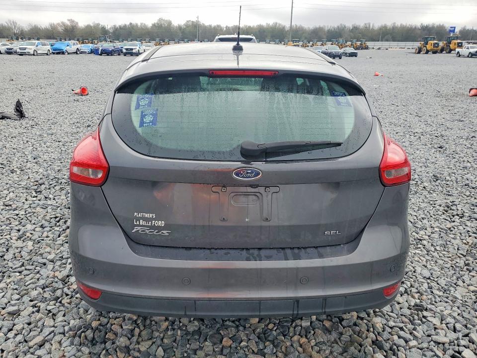 2017 Ford Focus sel
