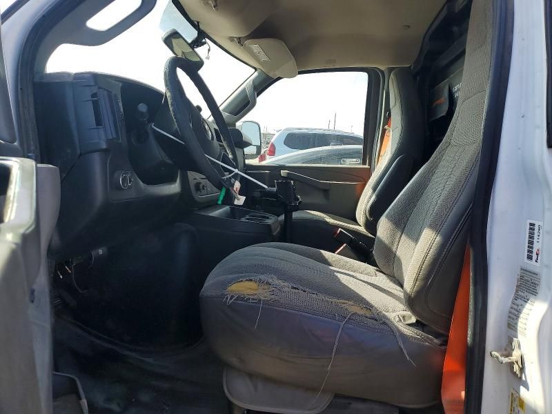 2017 Chevrolet Express G2500