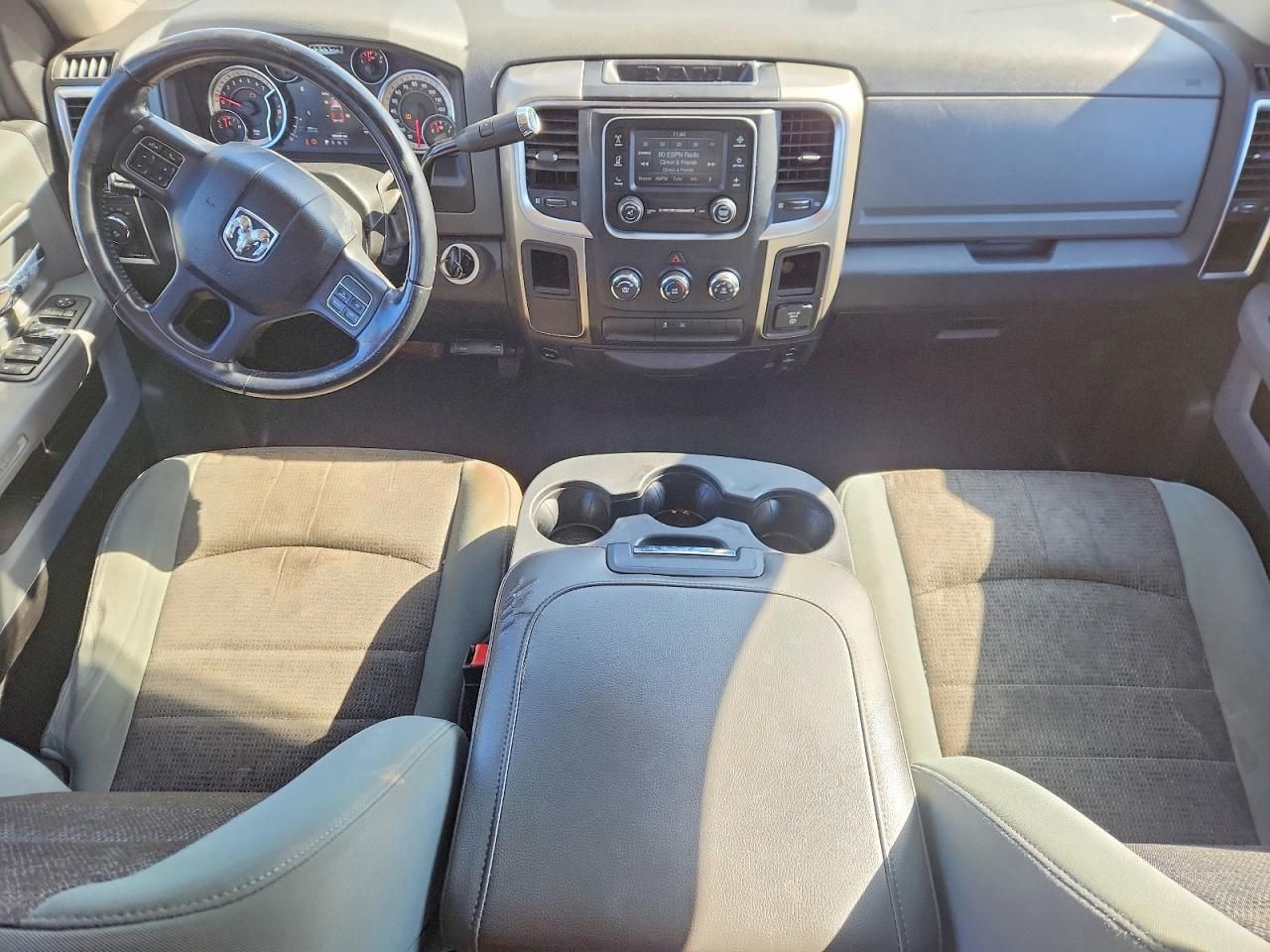 2013 Dodge Ram 1500 slt