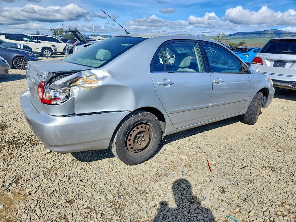 2005 Toyota Corolla le