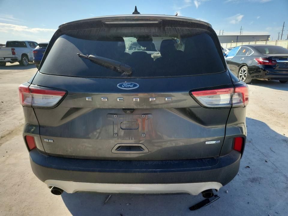 2020 Ford Escape se