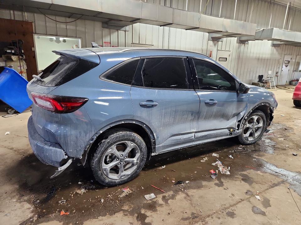 2024 Ford Escape st Line