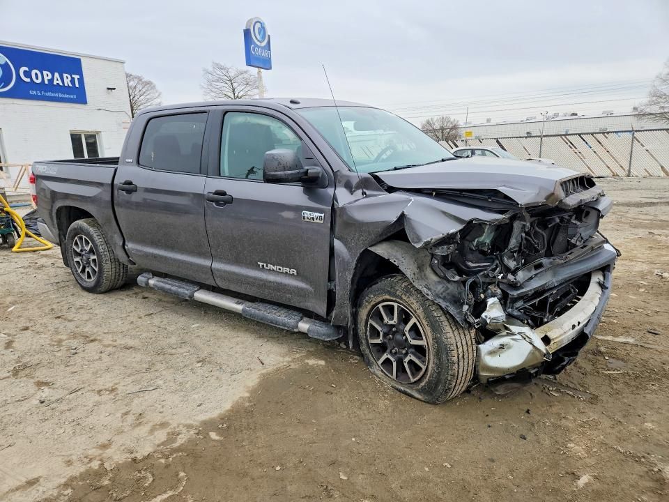 2014 Toyota Tundra SR5