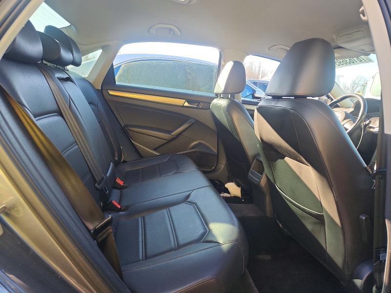 2015 Volkswagen Passat s