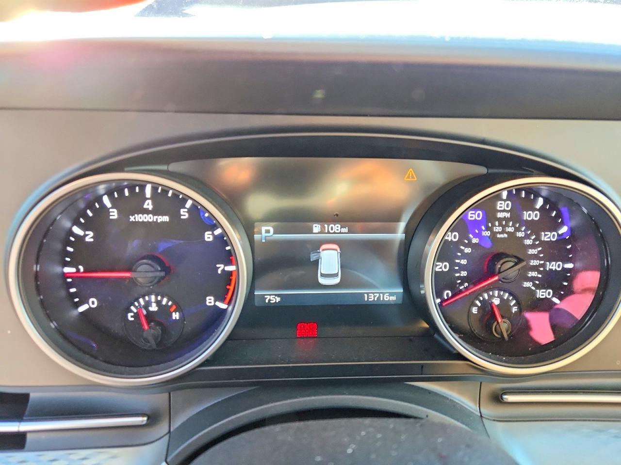 2022 KIA Carnival lx