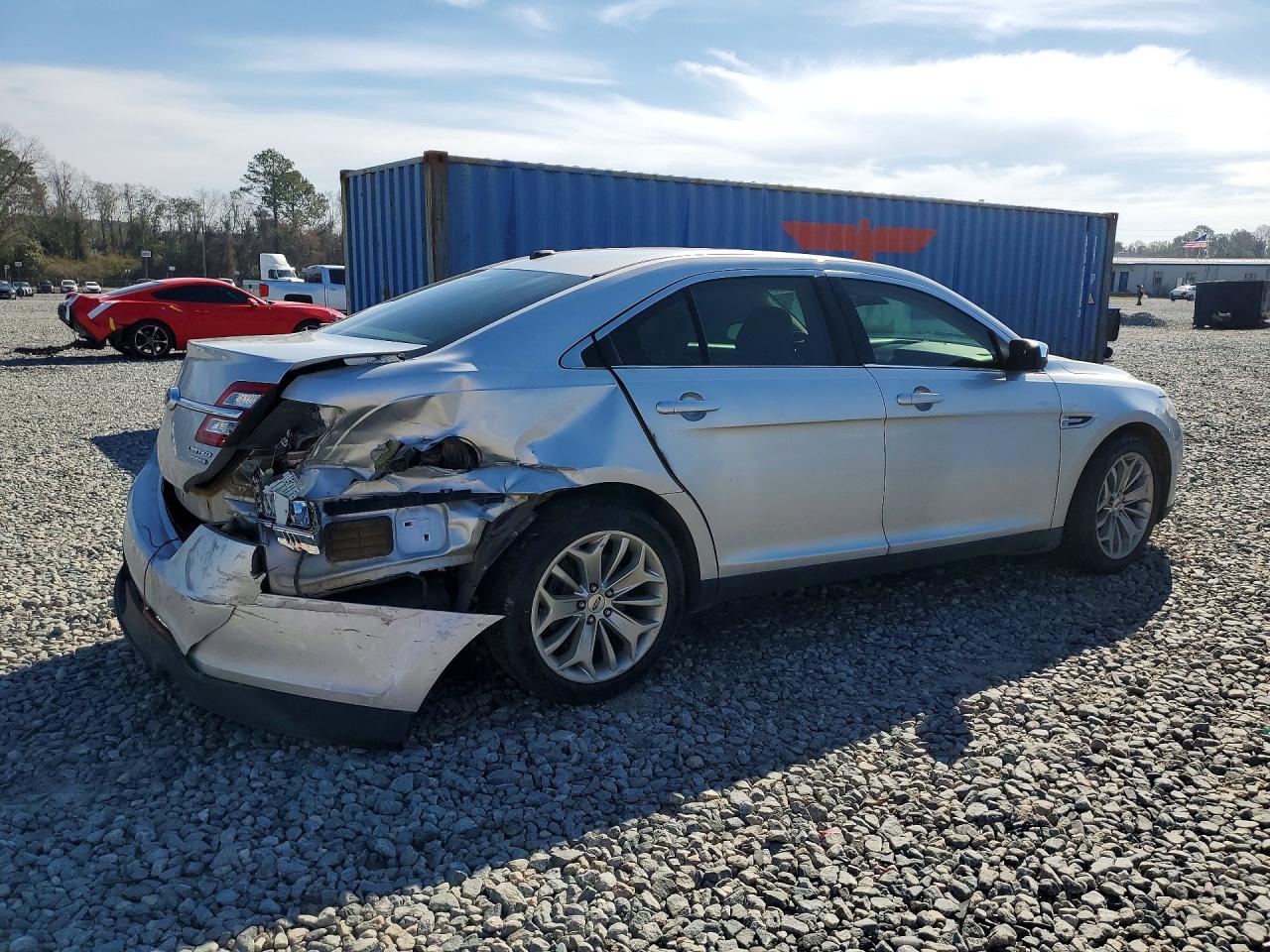 2018 Ford Taurus Limited