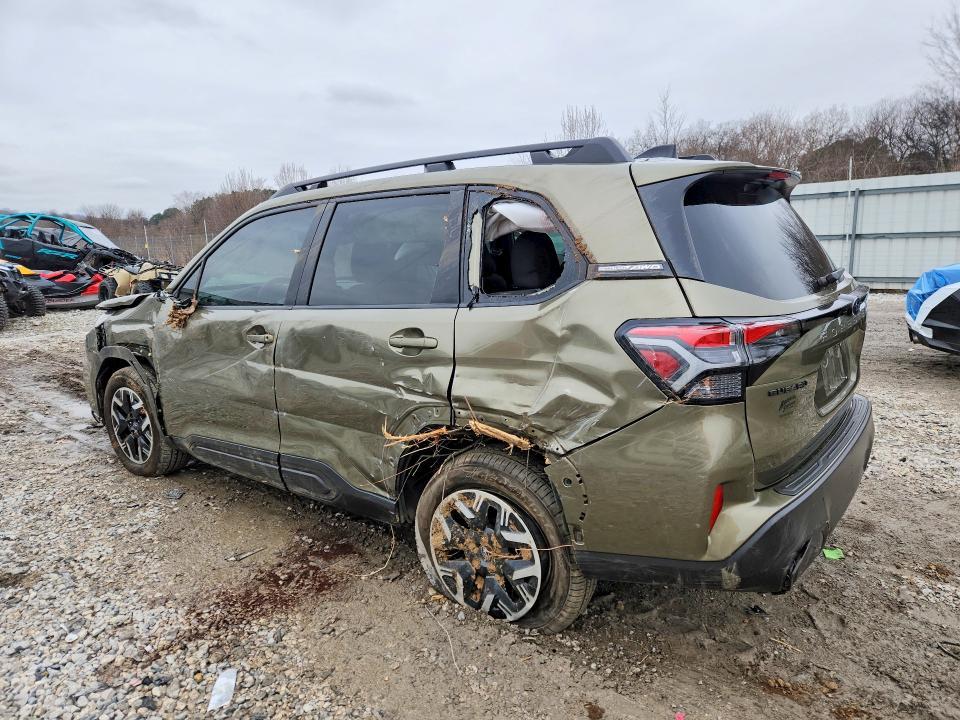 2025 Subaru Forester Premium