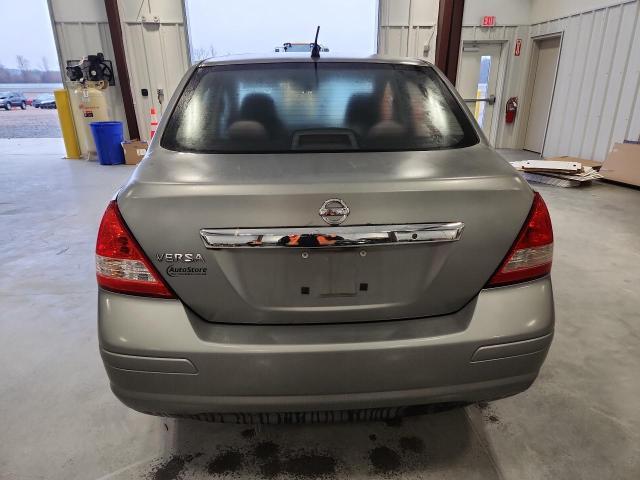2010 Nissan Versa 1.8 s
