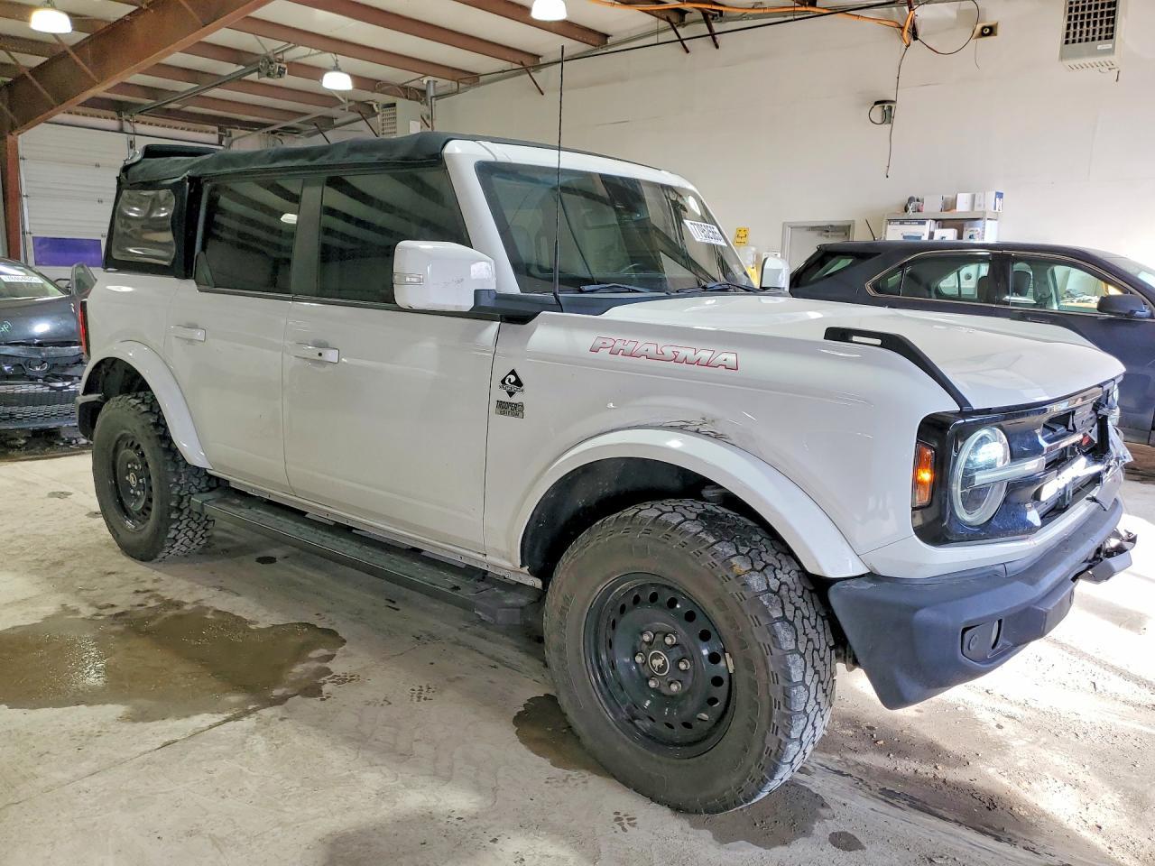 2021 Ford Bronco Base