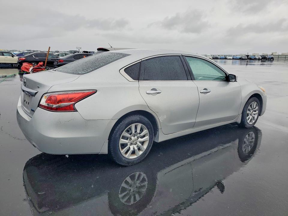 2014 Niss Altima 2.5 s