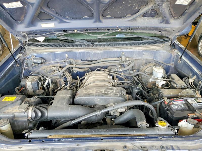 2001 Toyota Sequoia SR5