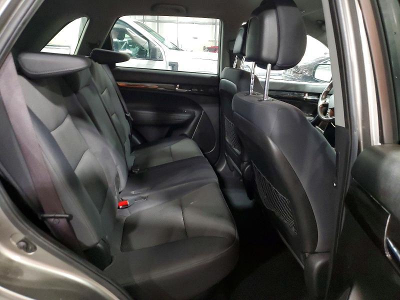 2011 KIA Sorento lx