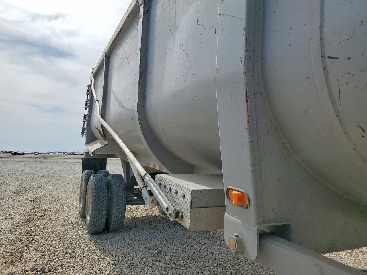 2020 Armo R Lite SHD-39/78 END Dump Trailer