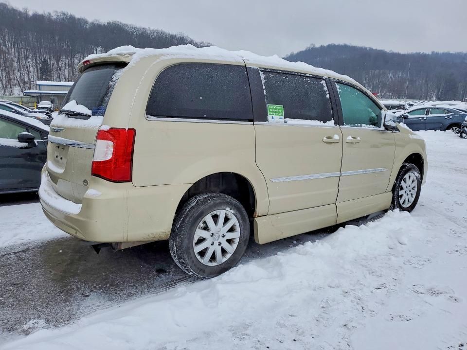 2011 Chrysler Town & Country Touring l
