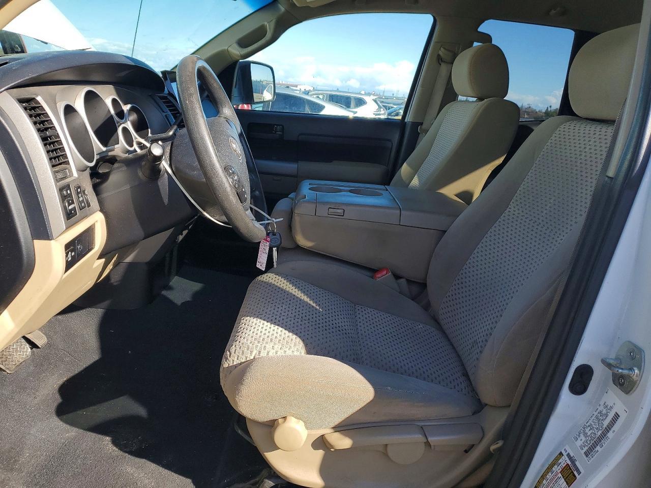 2013 Toyota Tundra Double cab SR5