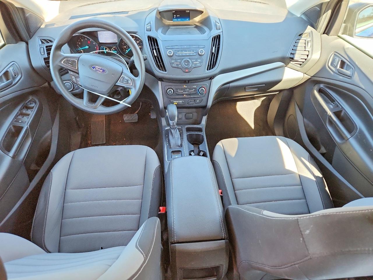 2019 Ford Escape s