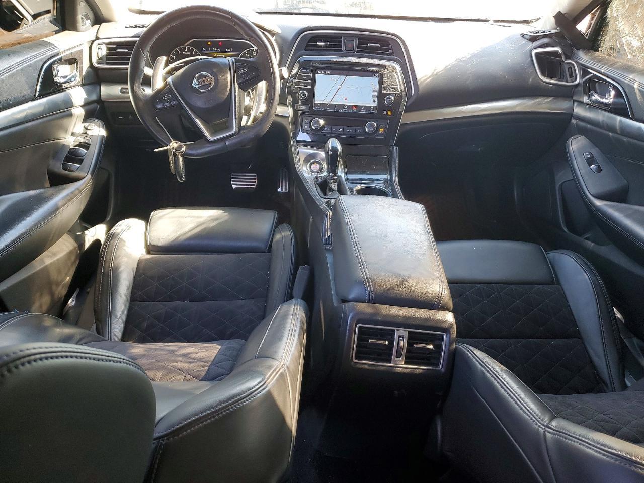 2017 Niss Maxima 3.5s