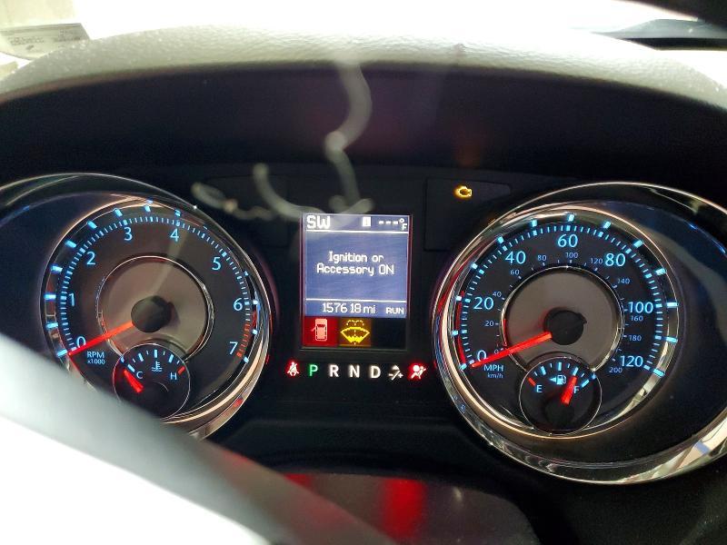 2015 Chrysler Town & Country Touring l